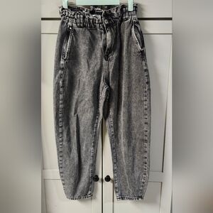 Zara High Rise Paperbag Tapered Ankle Jean Sz 4